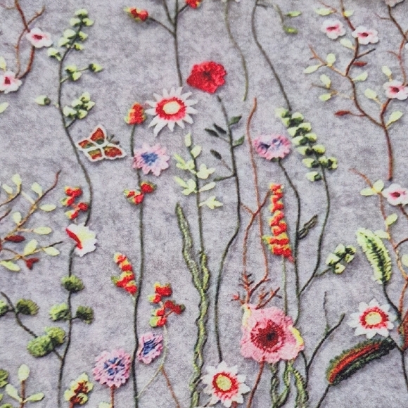 Noracora Short Sleeve Garden Floral Tee - Picture 3 of 4